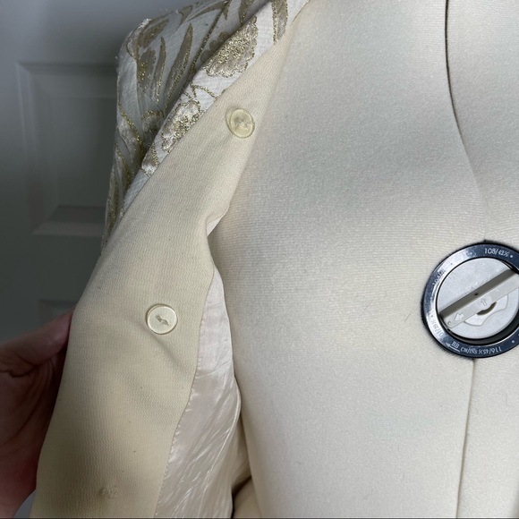LILY & TAYLOR gold and cream long sleeve jacket * - Picture 7 of 11